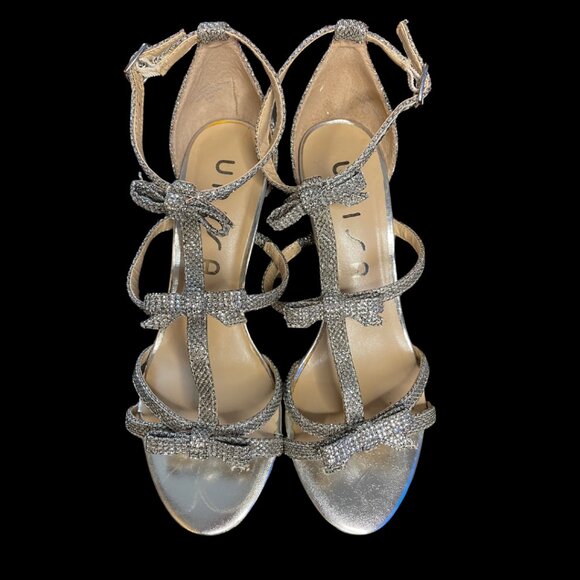 Unisa Ubrantli Silver Sparkle - Size 6.5M - Three Bows - Picture 1 of 6